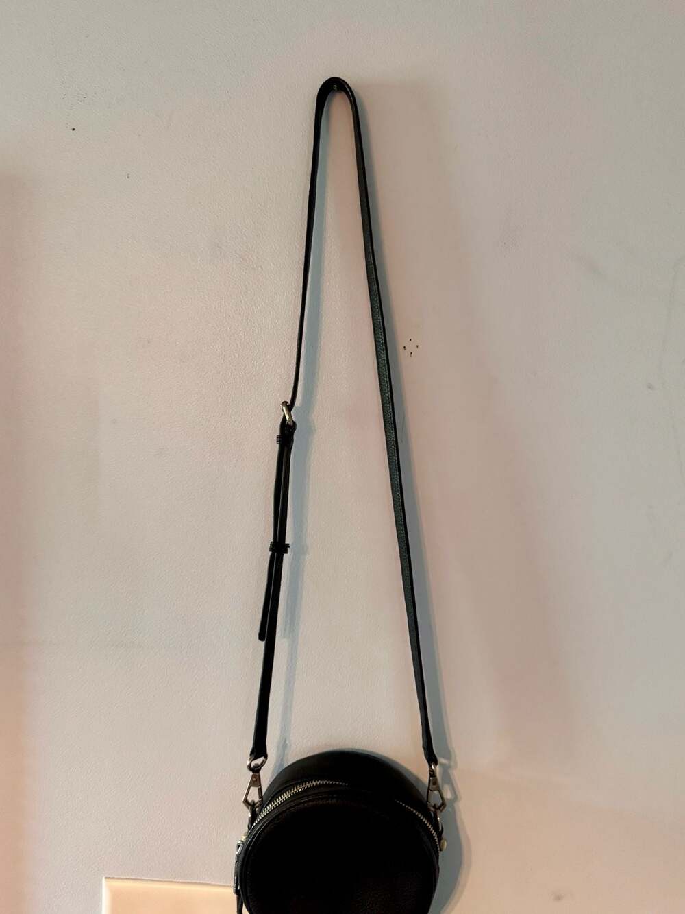 Boho Festival Tassel Circle Crossbody Bag | Black Leather Fringe Purse - Picture 5 of 10